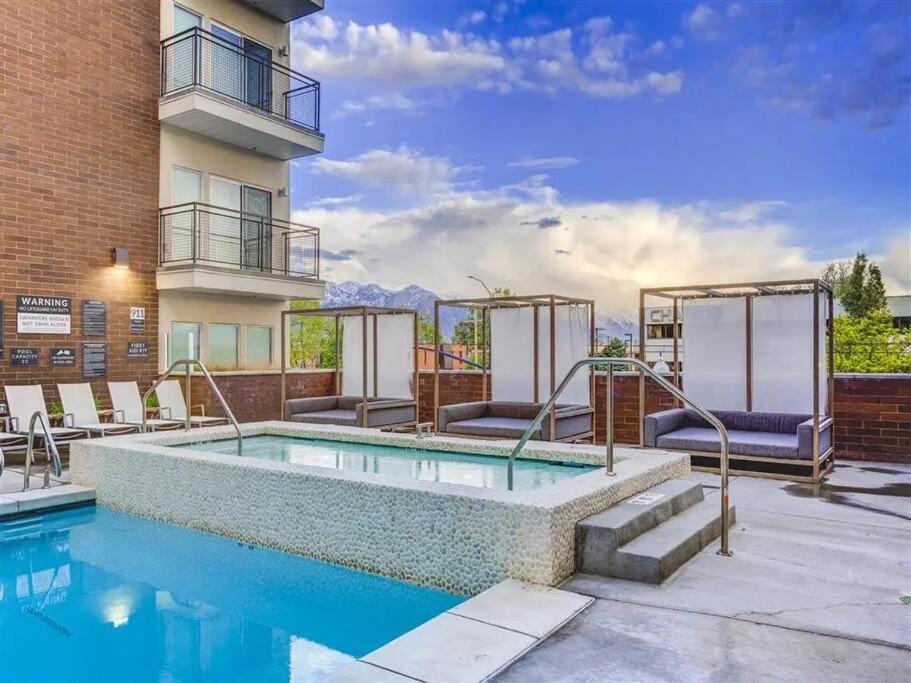 Urban Oasis In The Center Of Slc Apartment Salt Lake City Bagian luar foto